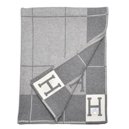 Hermes Wool Cashmere Avalon III Blanket Ecru Gris Clair 3 of 5