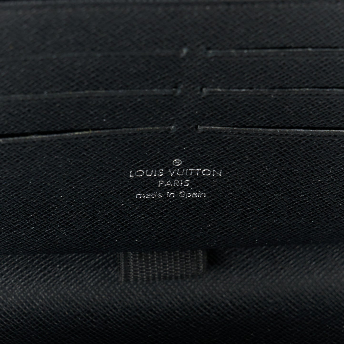 Damier Graphite Zippy Organizer Wallet