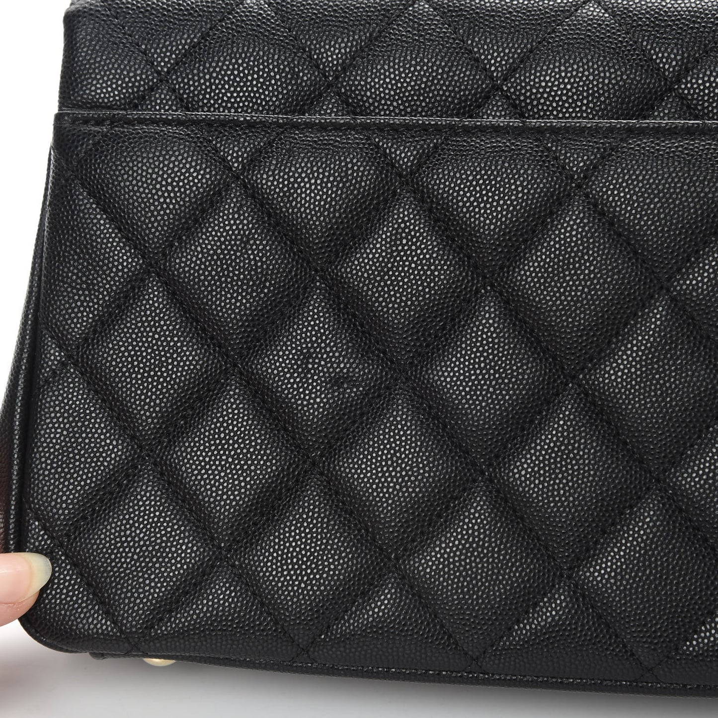 Caviar Quilted Medium Business Affinity Flap Black