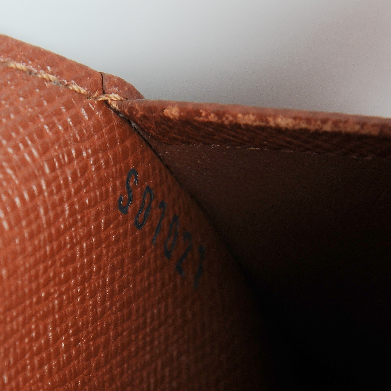 Louis Vuitton Monogram Porte Papier Zippe Wallet 7 of 8