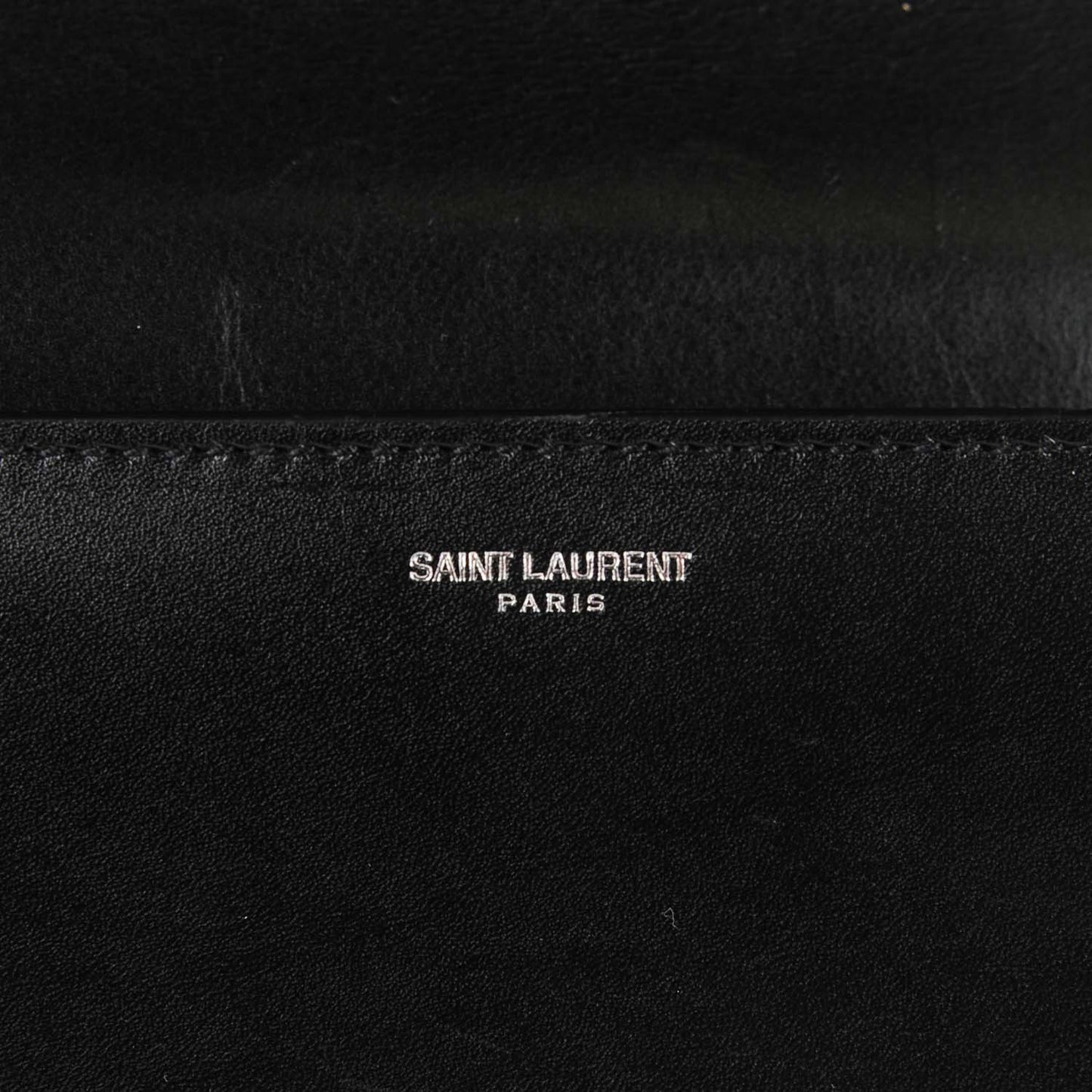 Calfskin Classic Medium Betty Black
