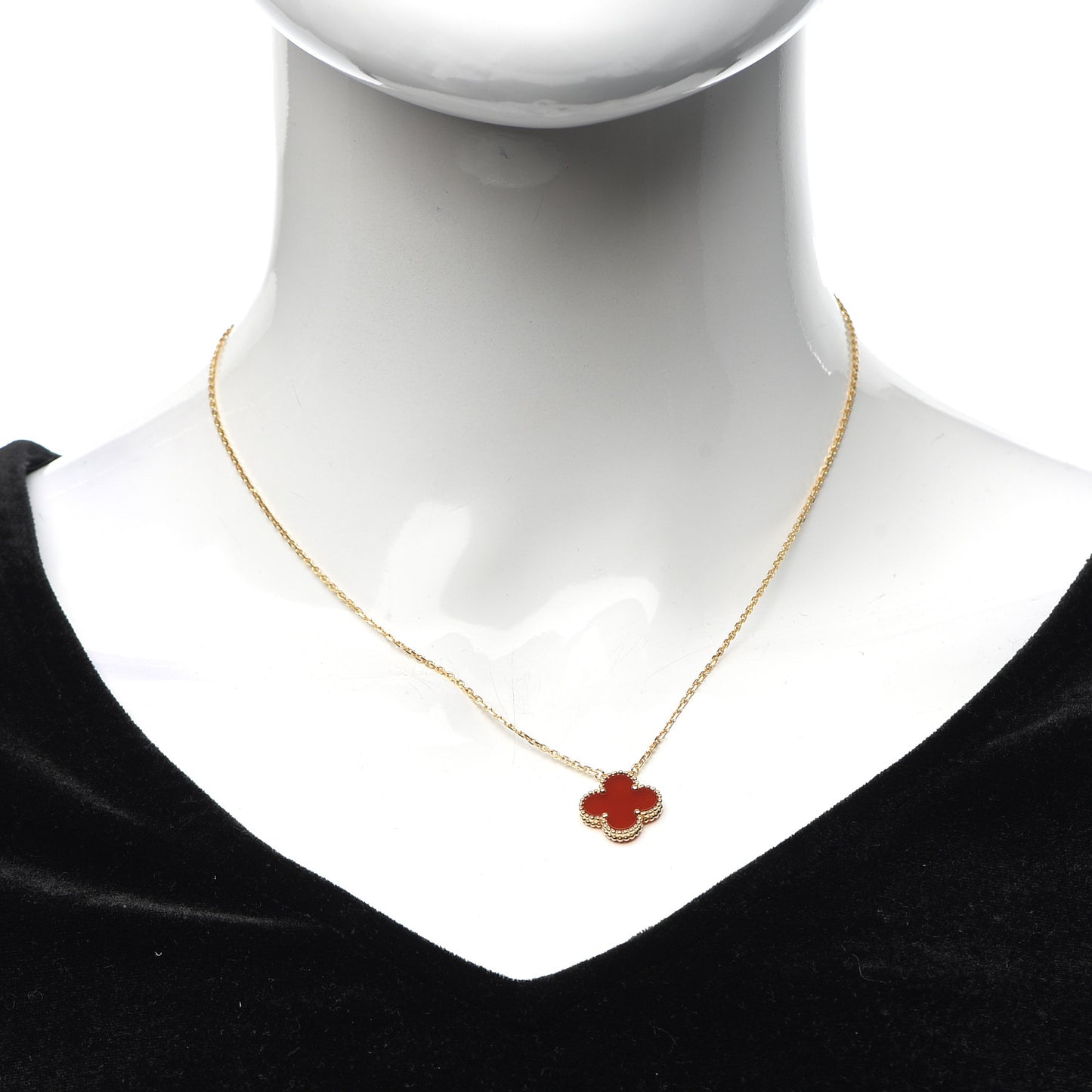18K Yellow Gold Carnelian Vintage Alhambra Pendant Necklace