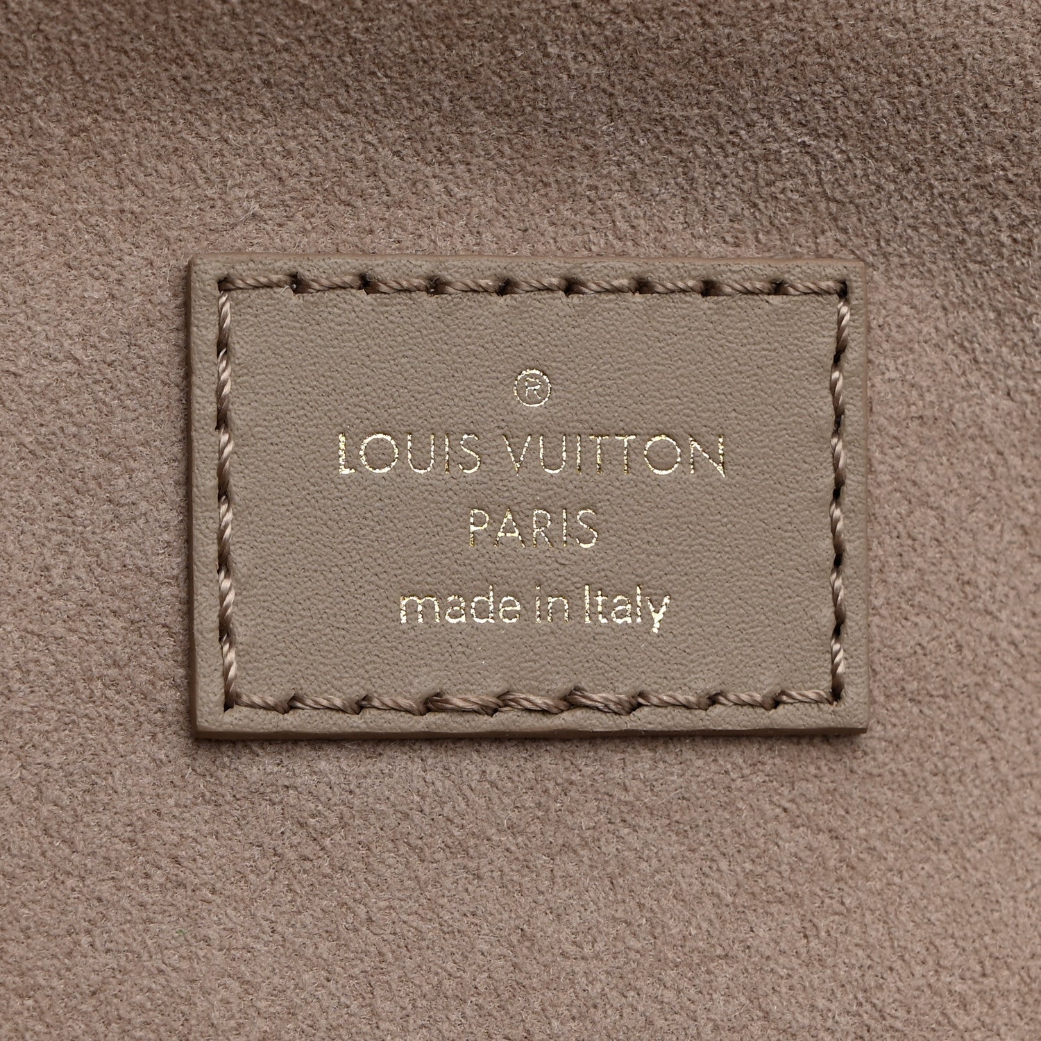 Louis Vuitton Empreinte Monogram Giant Vanity PM Tourterelle 6 of 9