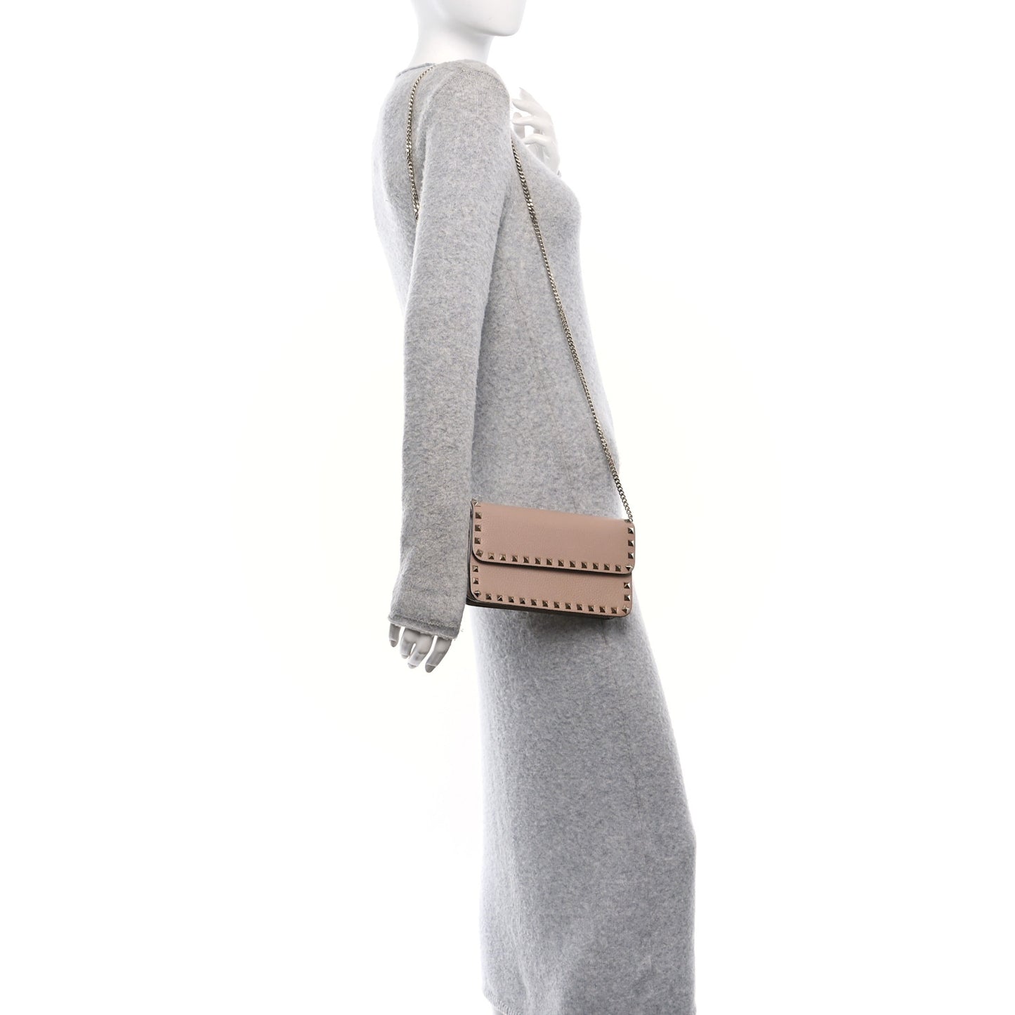 Grainy Calfskin Rockstud Chain Pouch Poudre