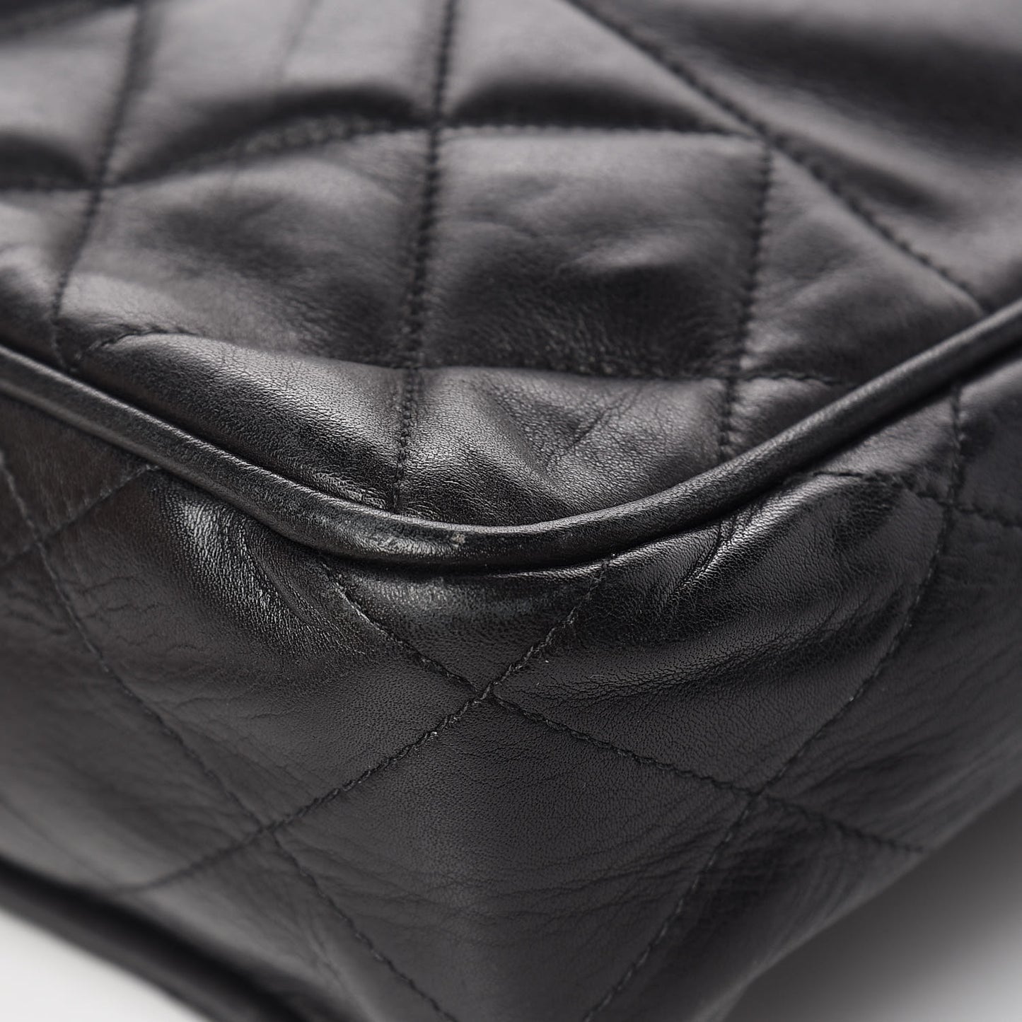 Lambskin Quilted Shoulder Bag Black