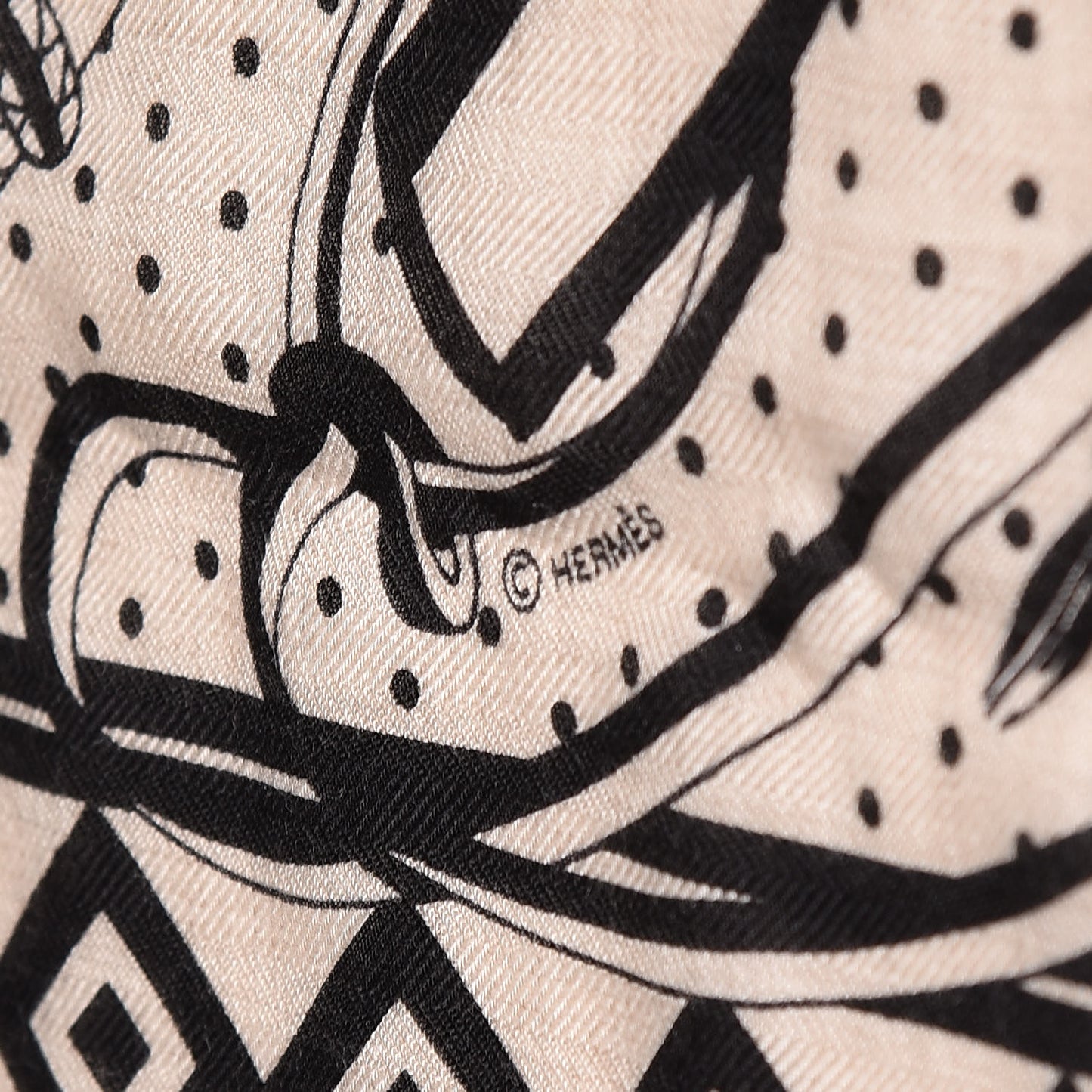 Silk Cashmere Fouets Et Badines Bandana Shawl 140 Naturel Black