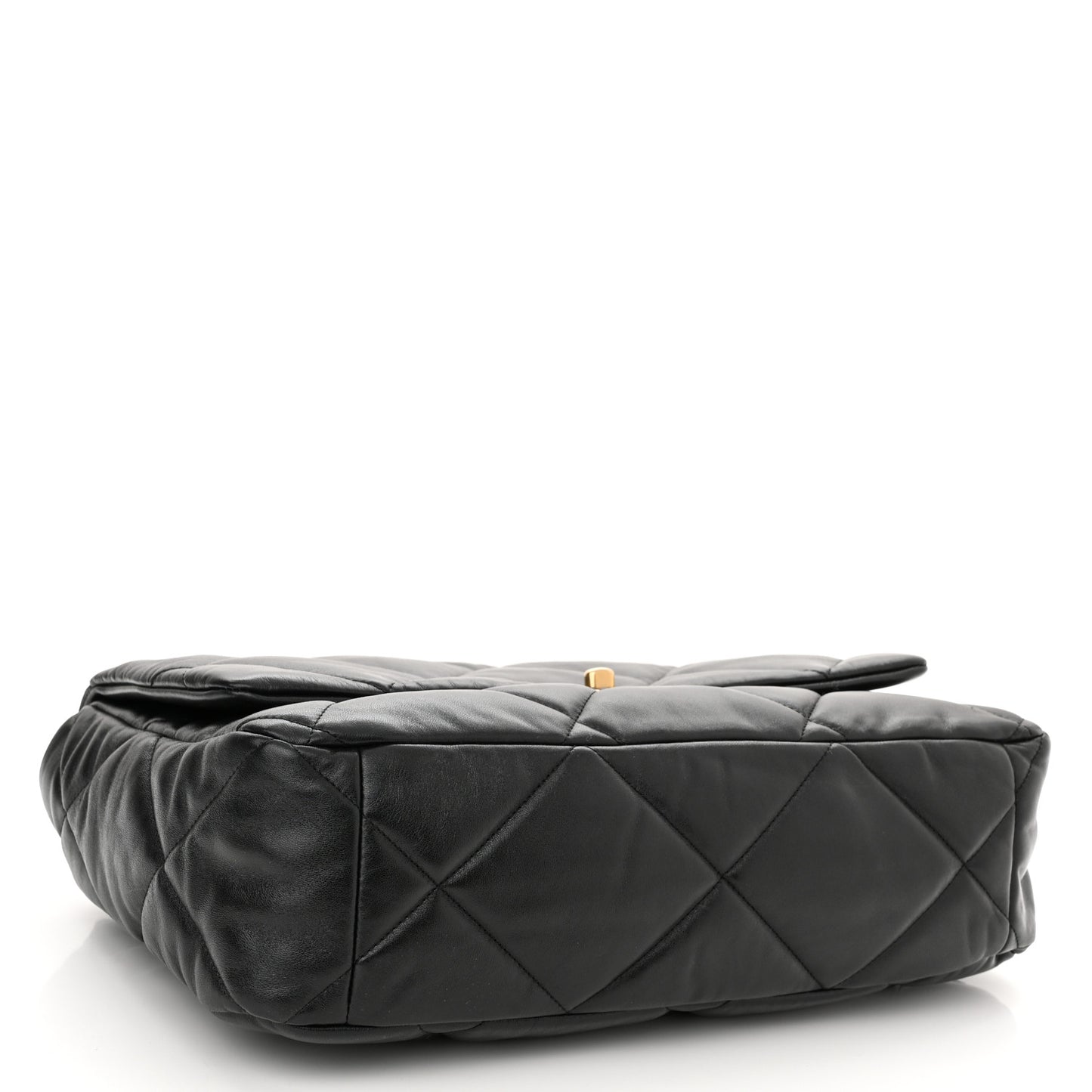 Lambskin Quilted Maxi Chanel 19 Flap Black