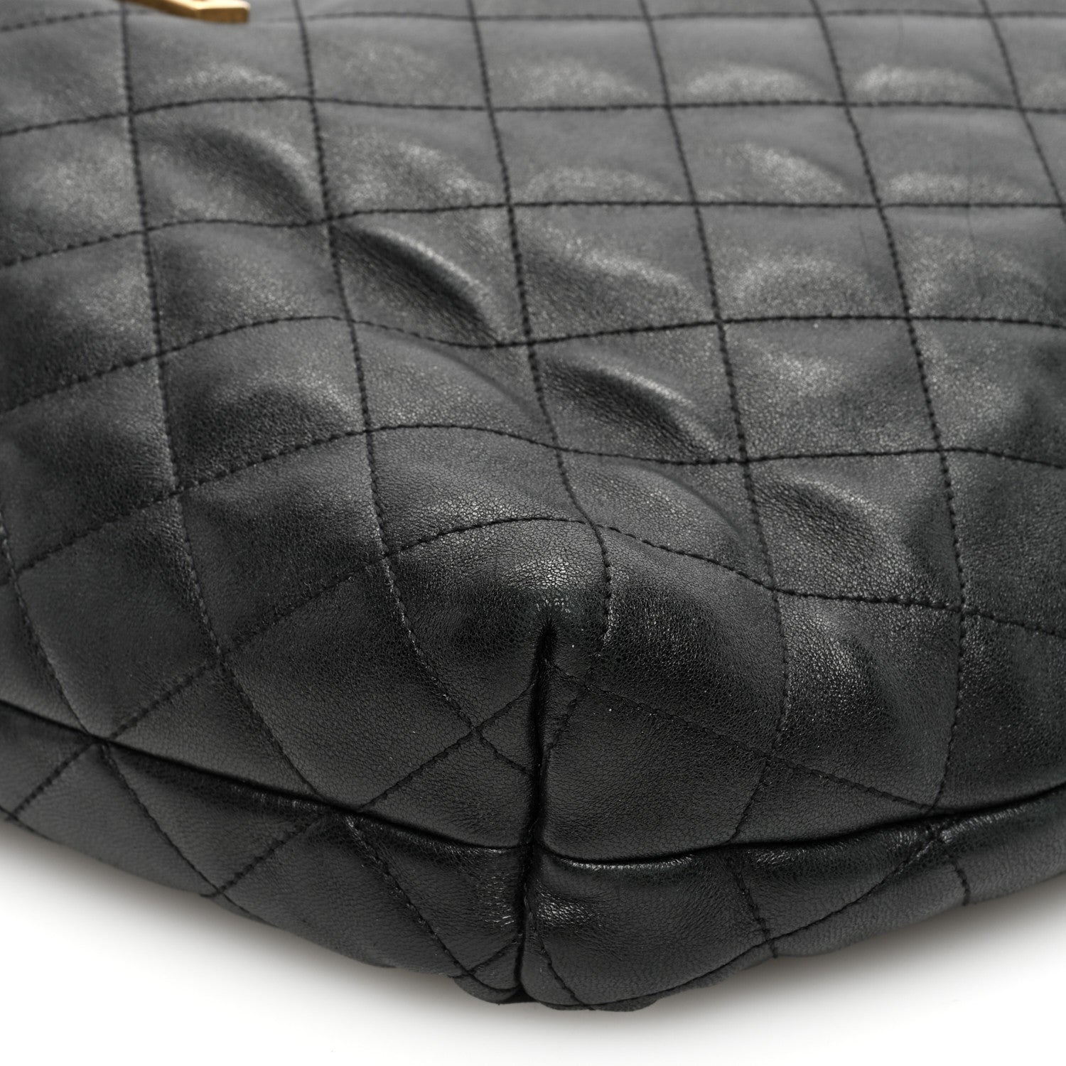 Saint Laurent Lambskin Quilted Maxi Icare Shopping Tote Black 10 of 10