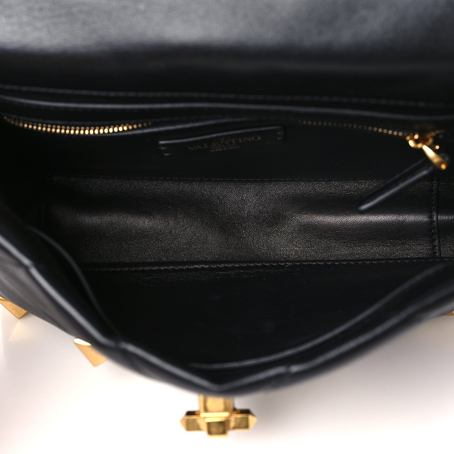 Valentino Garavani Nappa Medium Roman Stud Shoulder Bag Black 5 of 8