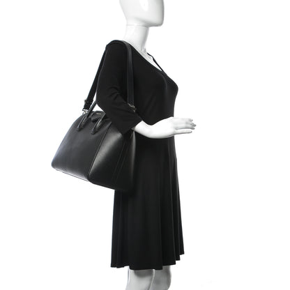 Givenchy Sugar Goatskin Medium Antigona Black 2 of 15