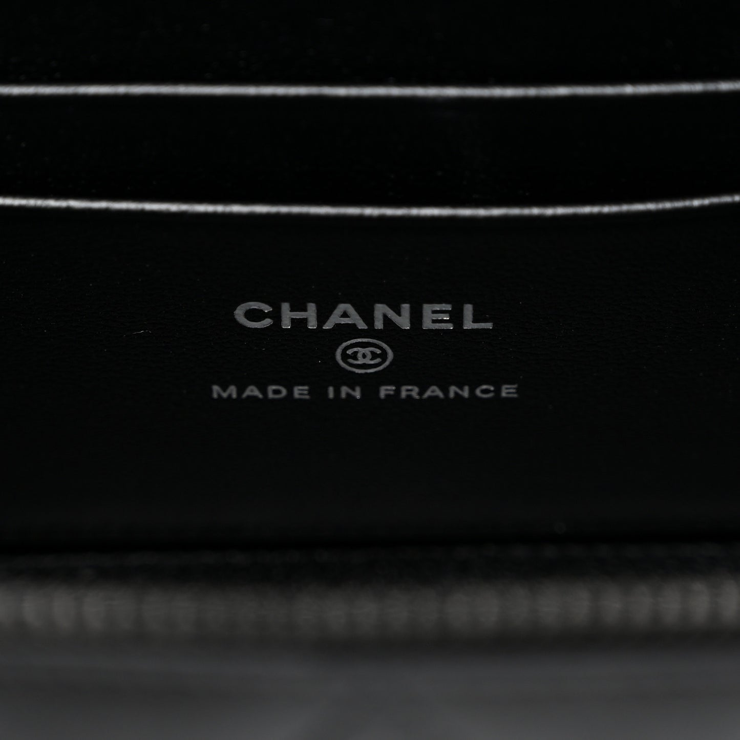 Lambskin Quilted Small Top Handle Vanity Case With Chain So Black