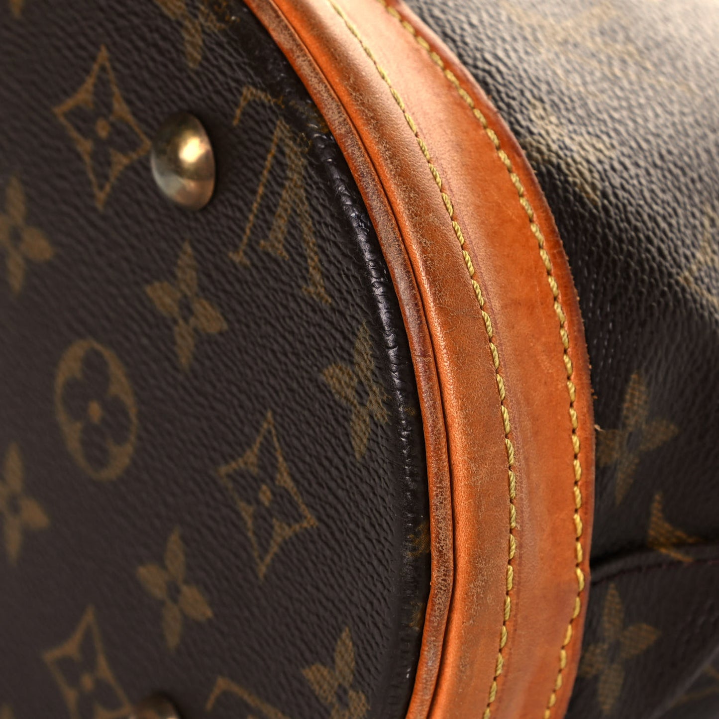 Monogram Petit Bucket 23
