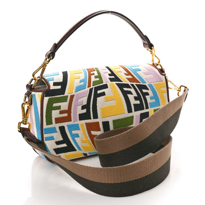 Fendi X SARA COLEMAN Canvas Vitello King Seta FF Fish Eye Embroidered Baguette Grezzo Multicolor Ghianda 3 of 11