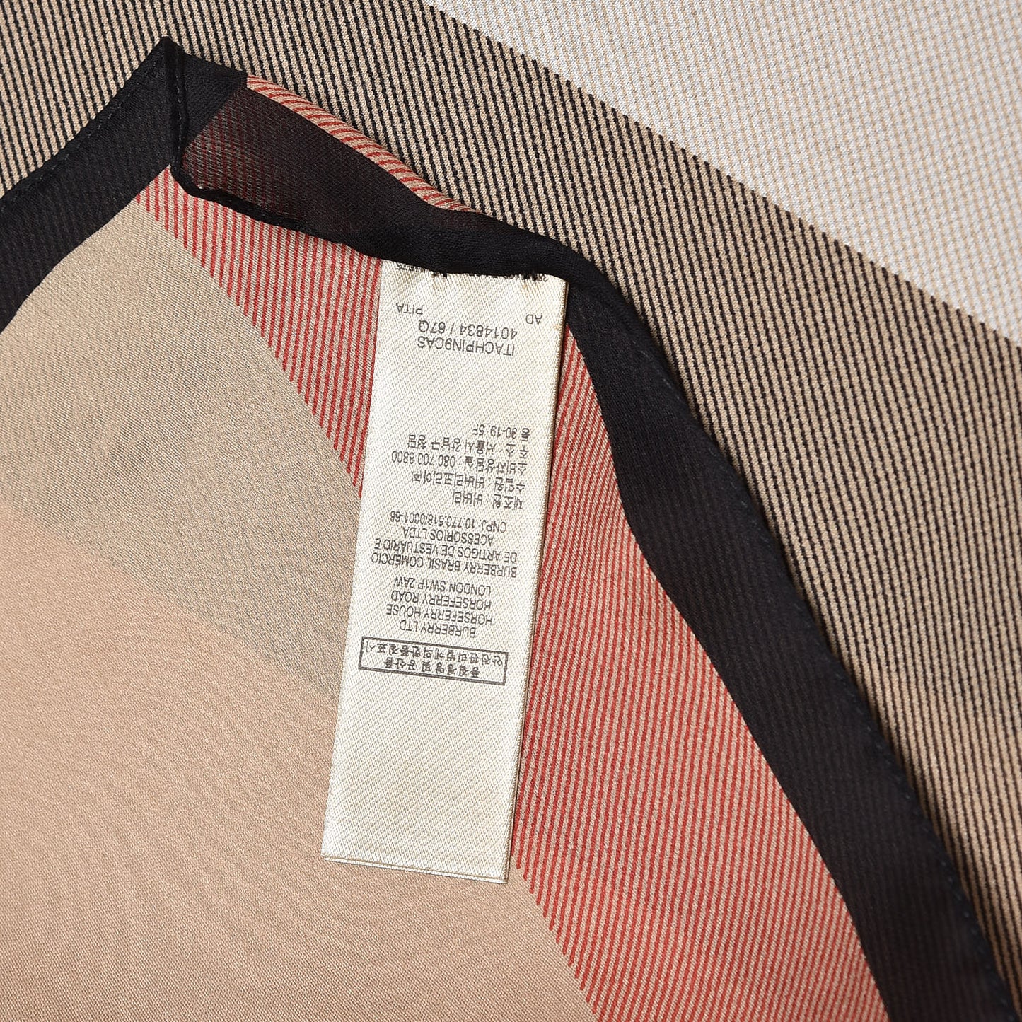 Silk Giant Check Scarf Camel