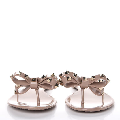 Valentino Garavani PVC Jelly Rockstud Bow Thong Sandals 38 Poudre 2 of 8