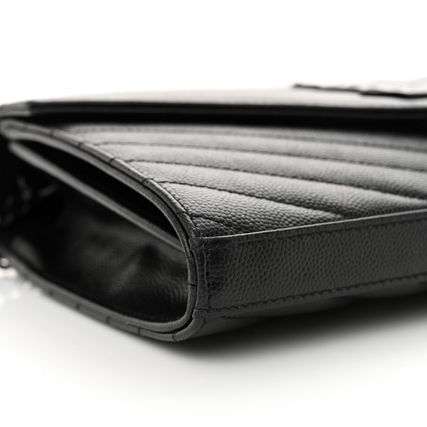 Saint Laurent Grain De Poudre Matelasse Chevron Monogram Monochrome Chain Wallet Black 9 of 11