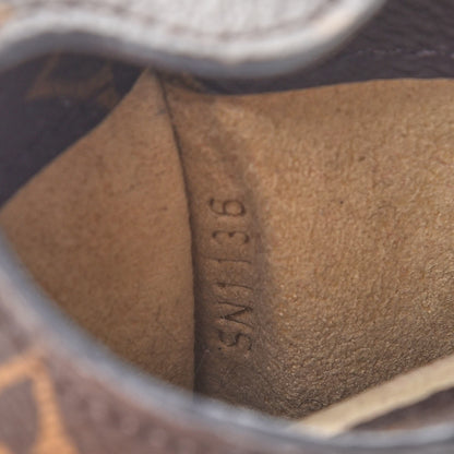 Louis Vuitton Monogram Sunglasses Case MM 6 of 8