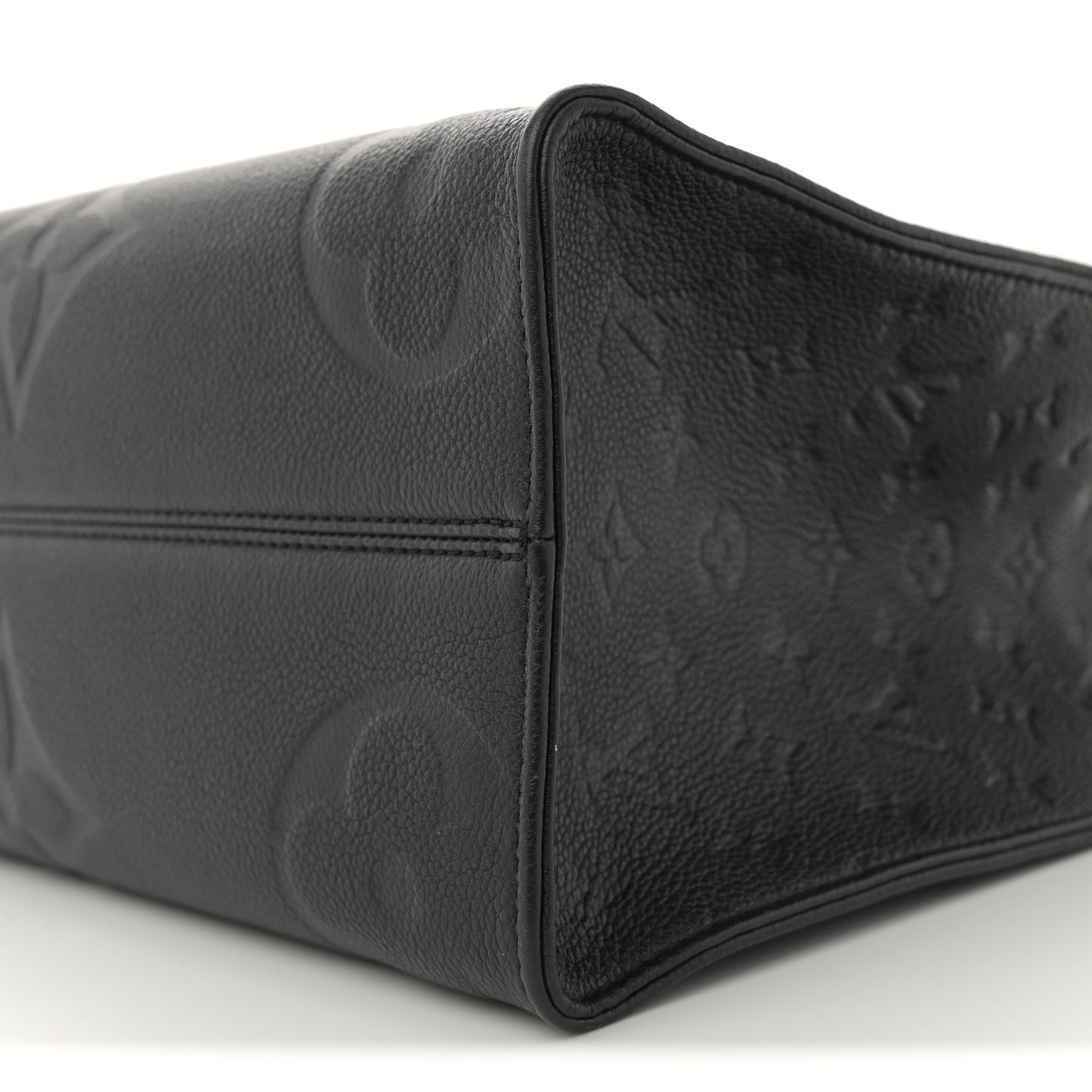 Empreinte Monogram Giant Onthego MM Black