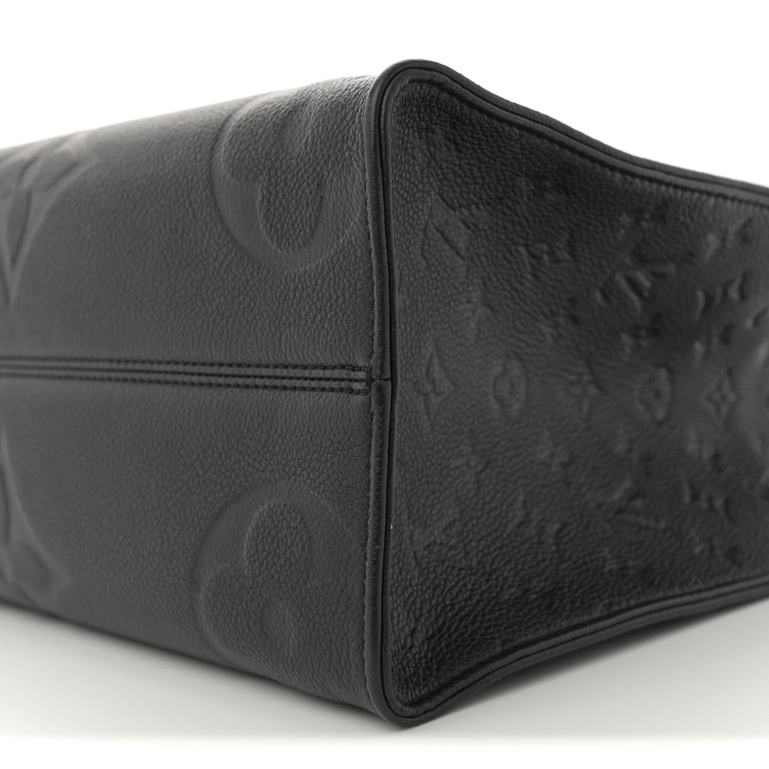 Louis Vuitton Empreinte Monogram Giant Onthego MM Black 9 of 9