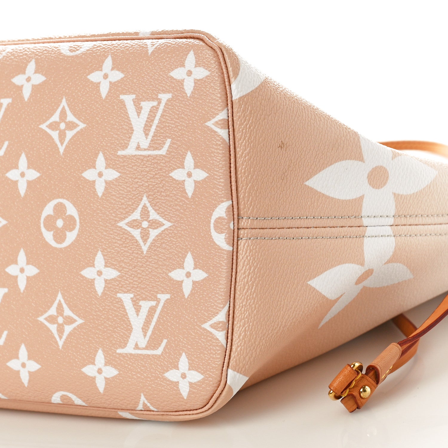 Louis Vuitton Monogram Giant By The Pool Neverfull MM Brume 9 of 11