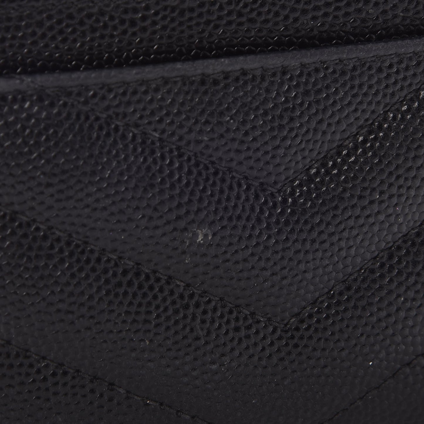 Grain De Poudre Matelasse Chevron Monogram Credit Card Case Black