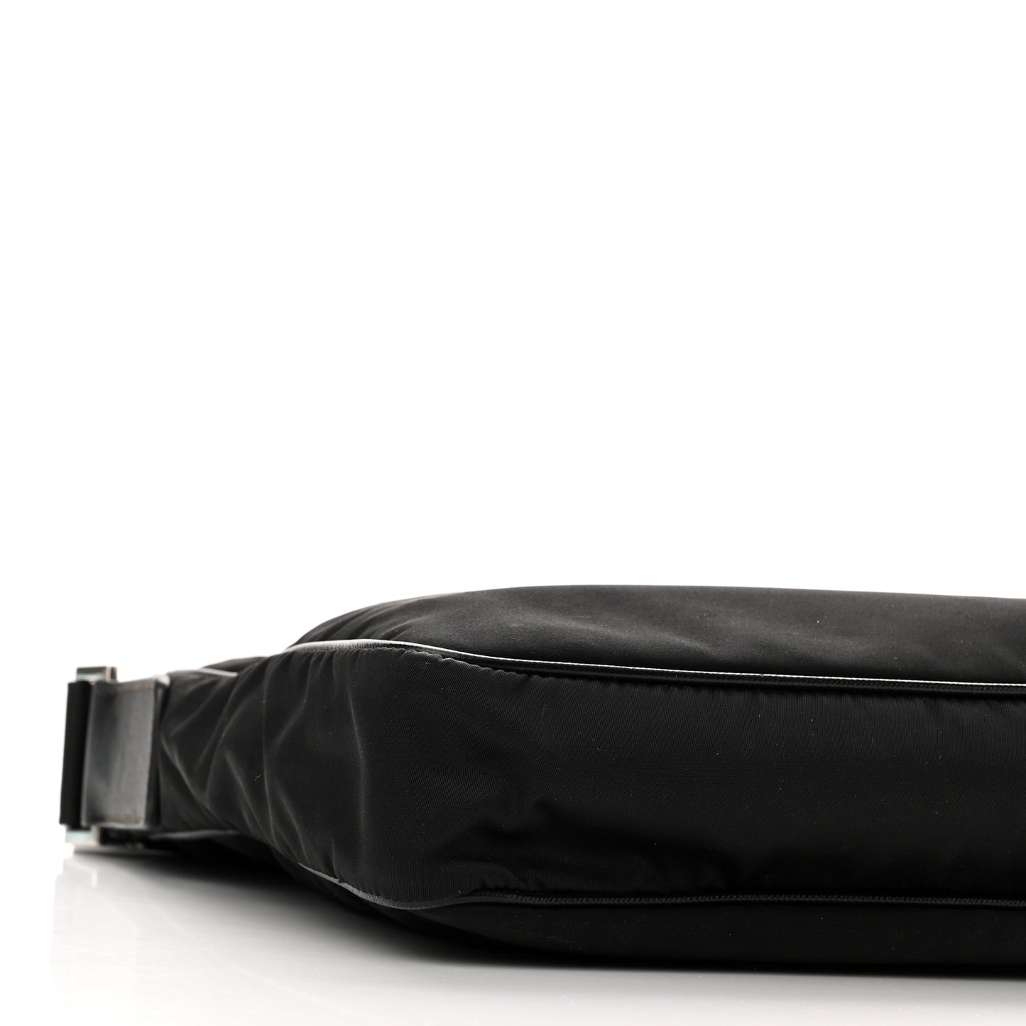 Nylon Flat Messenger Bag Black