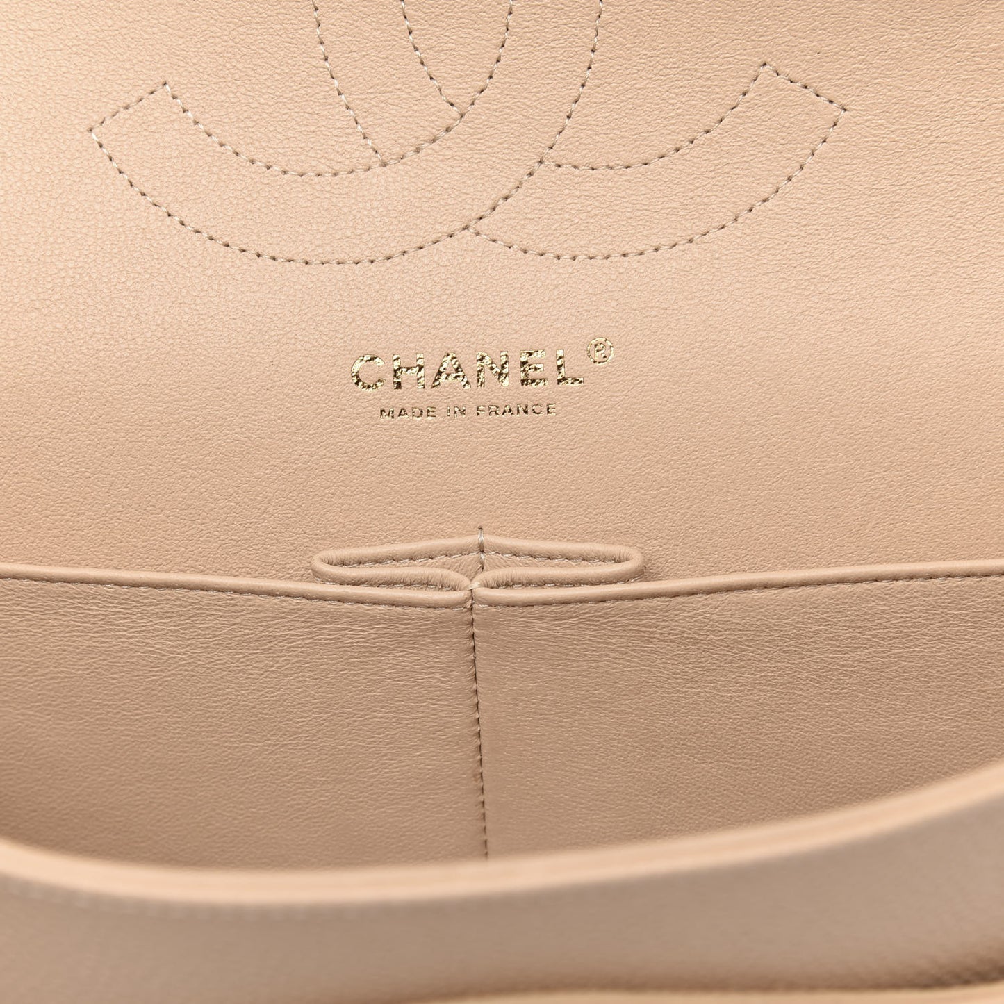 Caviar Quilted Jumbo Double Flap Beige Clair