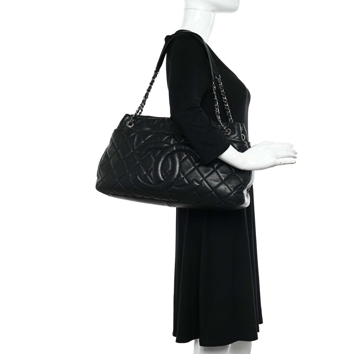 Caviar Quilted CC Timeless Soft Tote Black