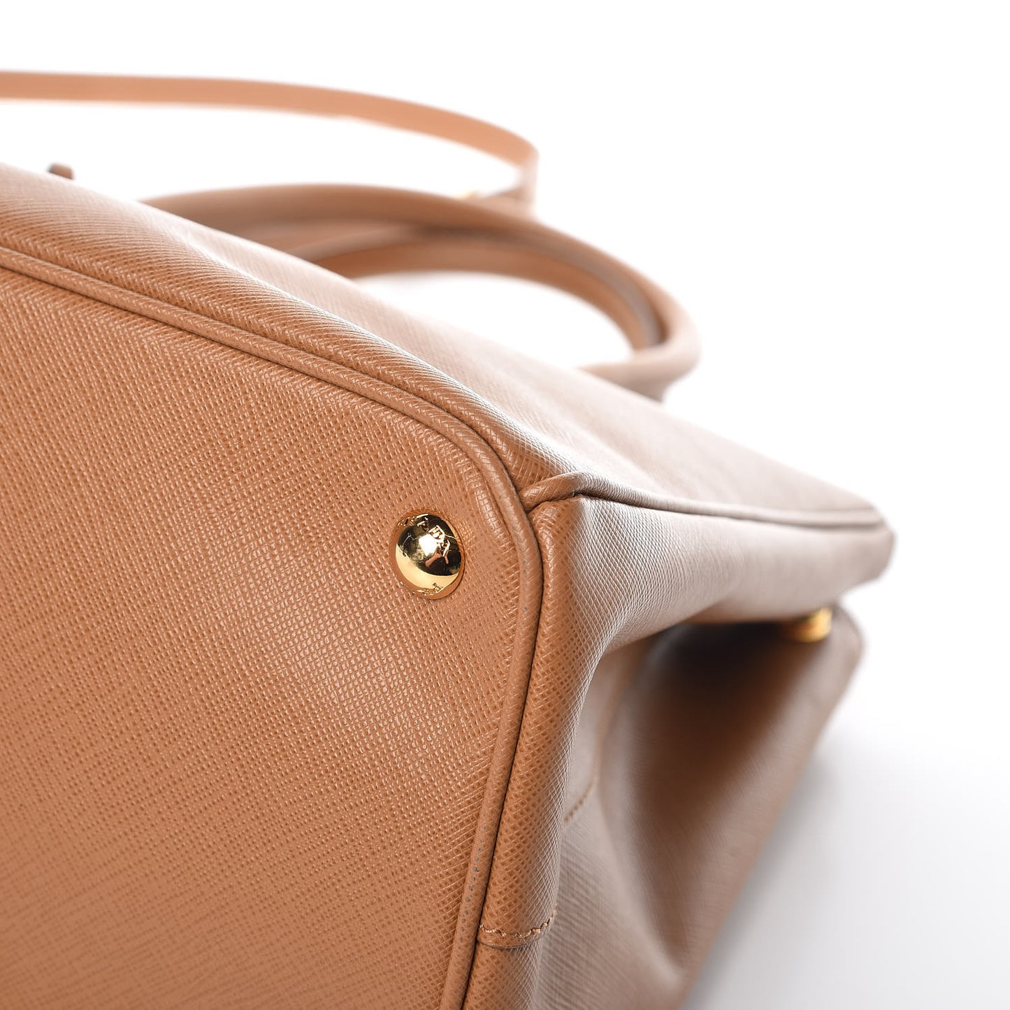 Saffiano Medium Galleria Double Zip Tote Caramel