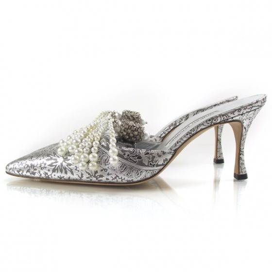 FASHIONPHILE MANOLOBLAHNIKLeatherSilverLacePumps38 2 of 8