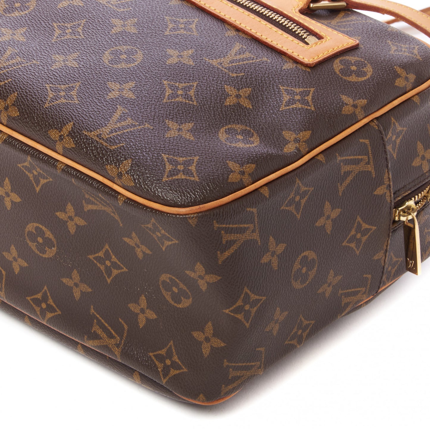 Monogram Cite GM