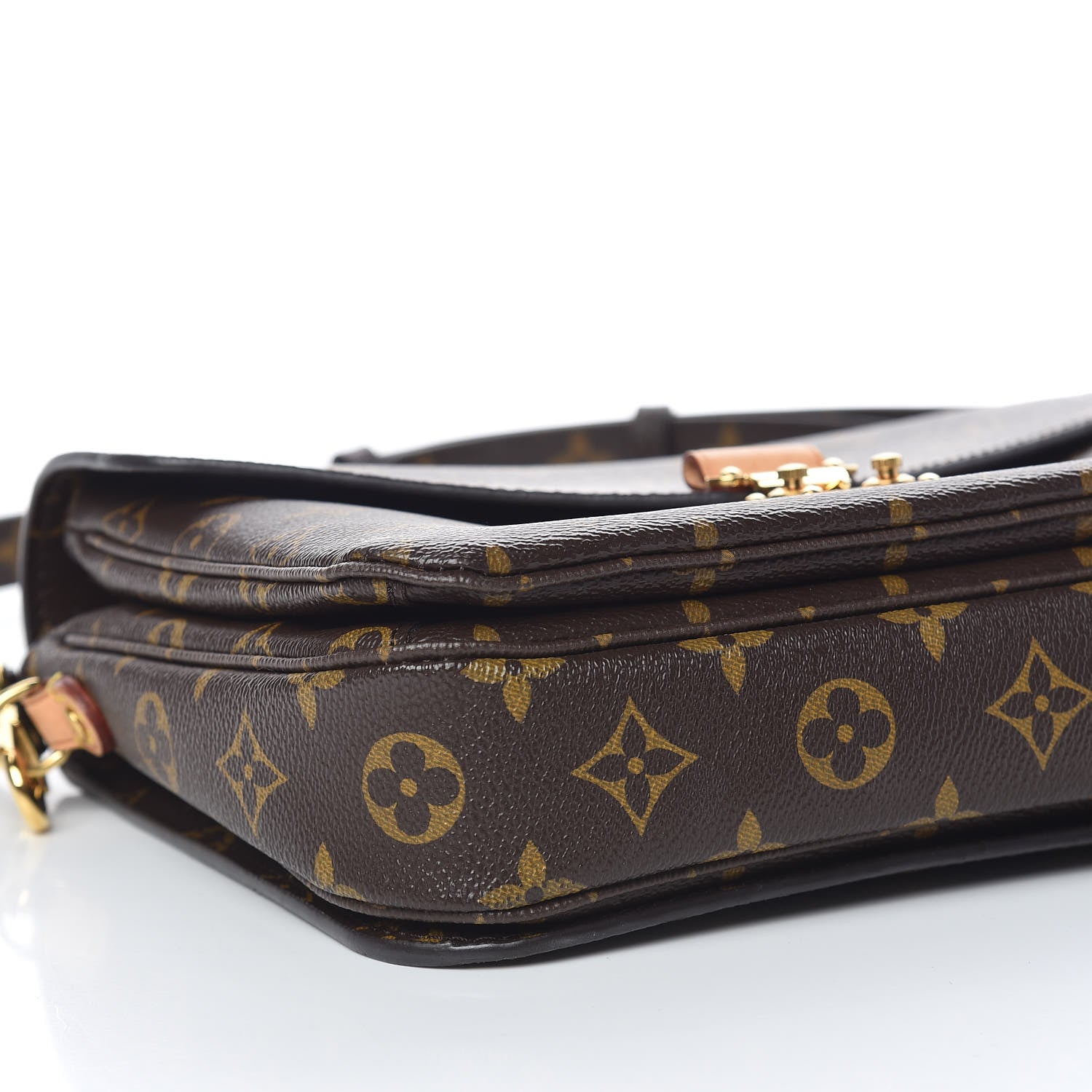 Louis Vuitton Monogram Pochette Metis 6 of 11