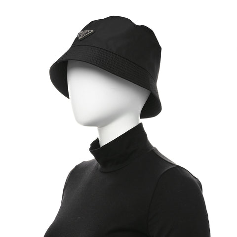 Re-Nylon Metal Triangle Logo Womens Bucket Hat L Black