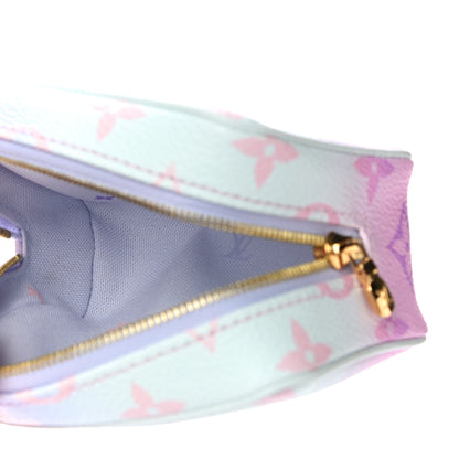 Louis Vuitton Monogram Giant Spring In The City Wapity Case Sunrise Pastel 5 of 10