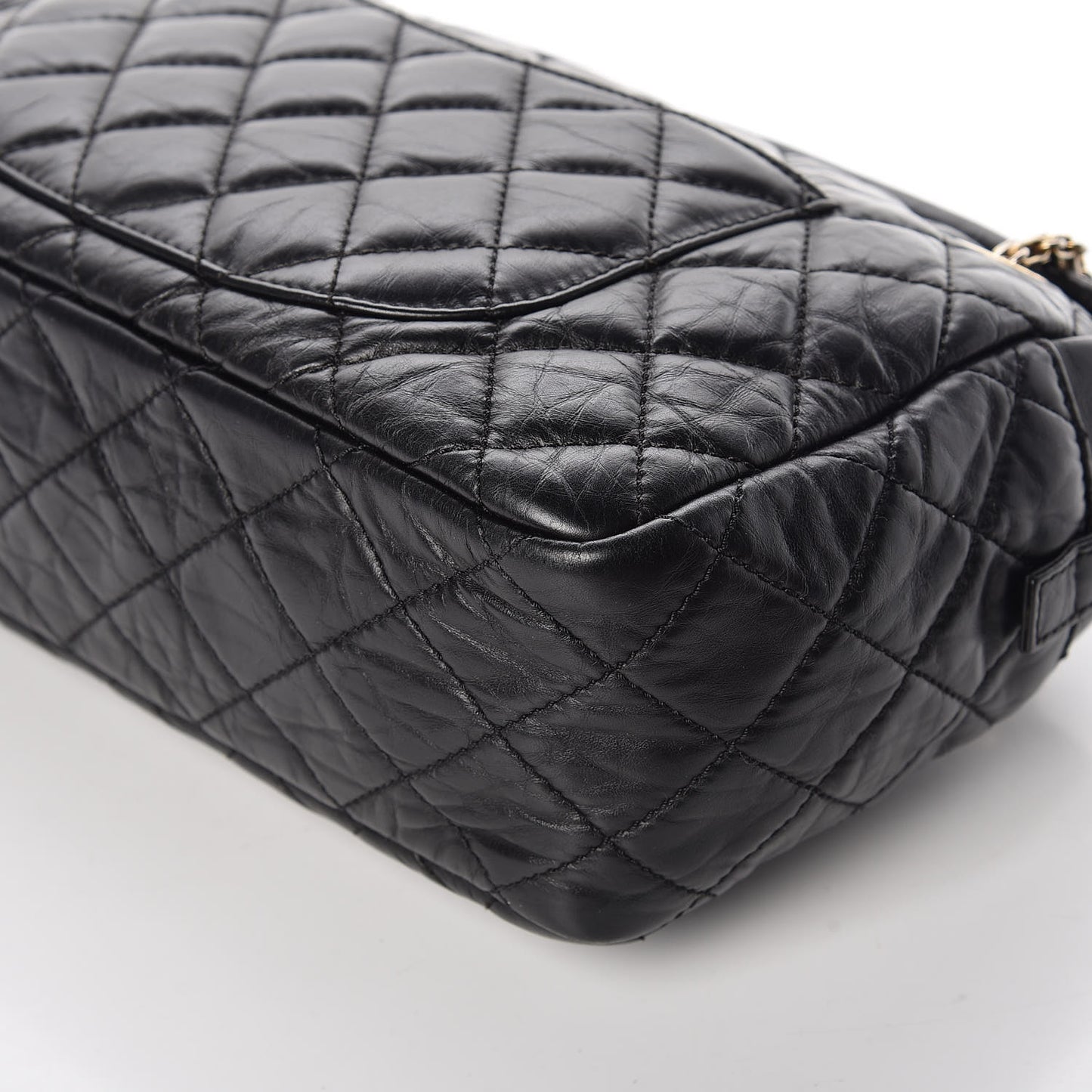 Aged Calfskin Quilted Medium Reissue Camera Case Black