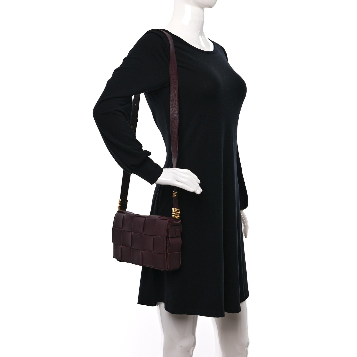 Grained Calfskin Maxi Intrecciato Cassette Crossbody Bag Bordeaux