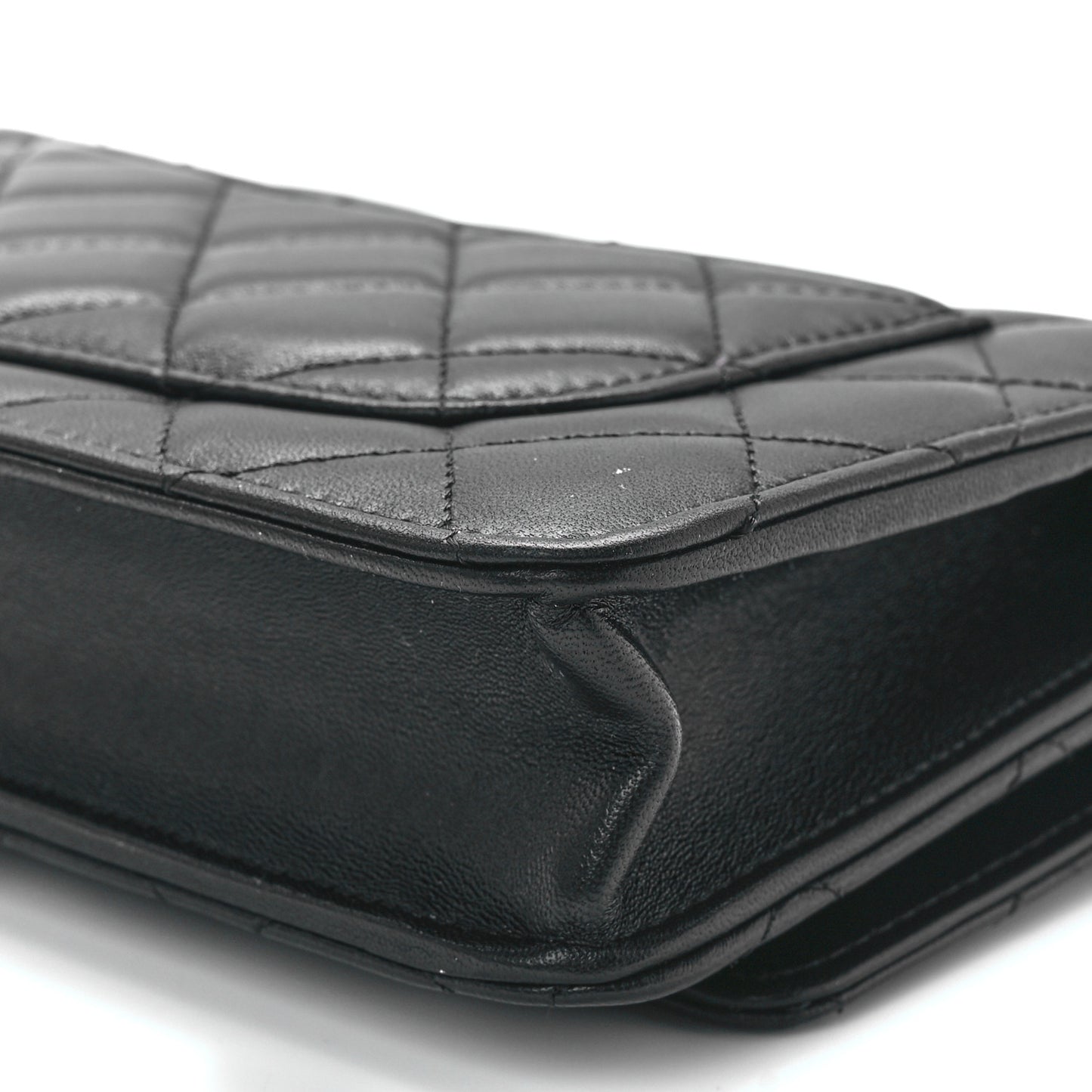Lambskin Quilted Wallet On Chain WOC Black