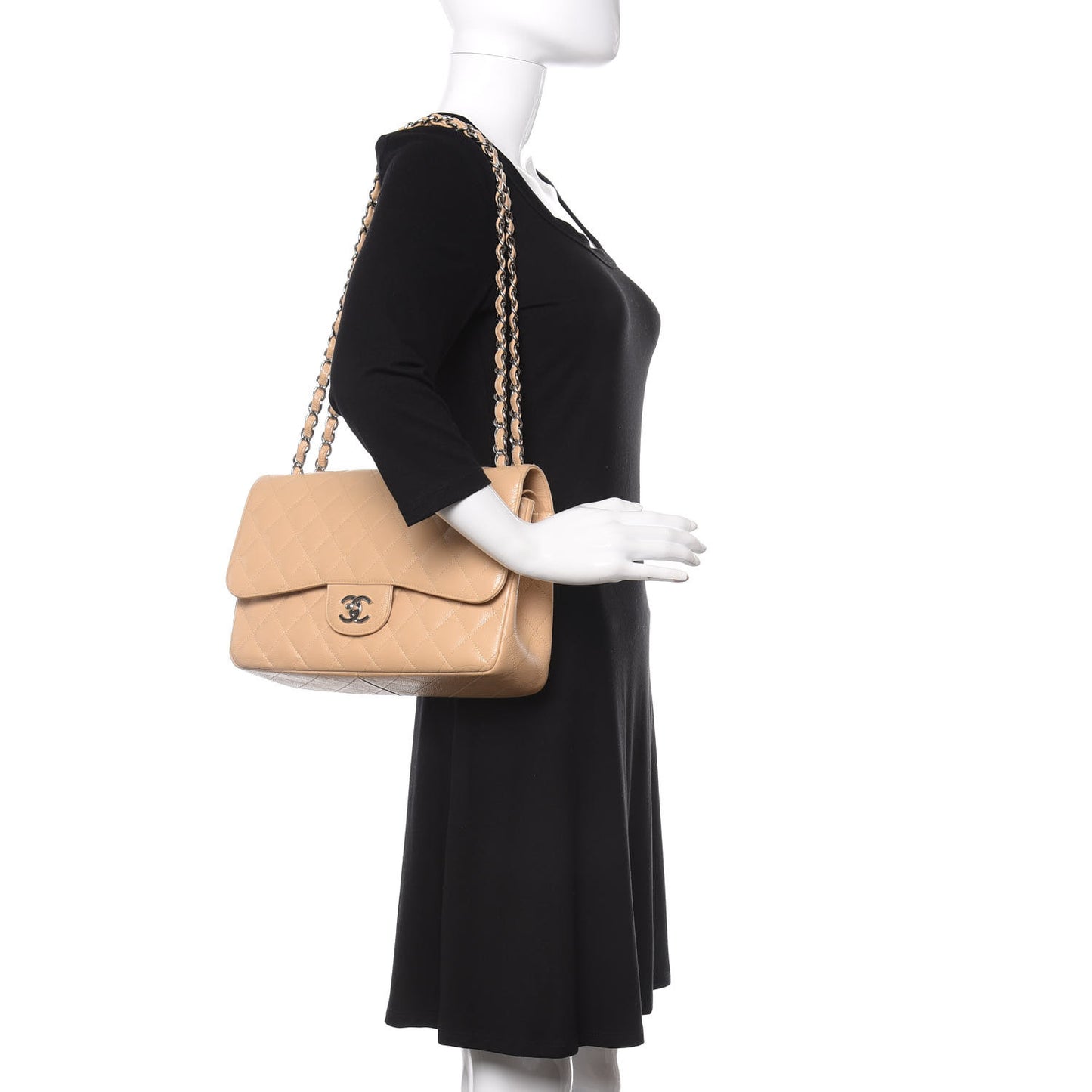 Caviar Quilted Jumbo Double Flap Beige Clair