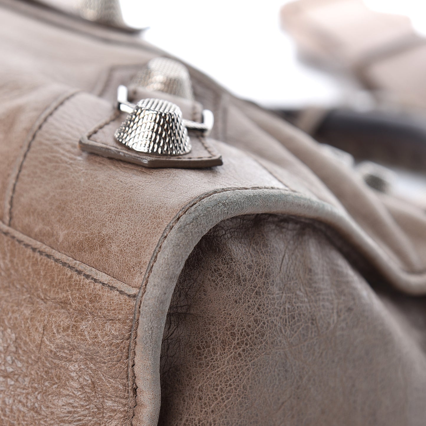 Agneau Giant 21 Silver Hardware City Noix
