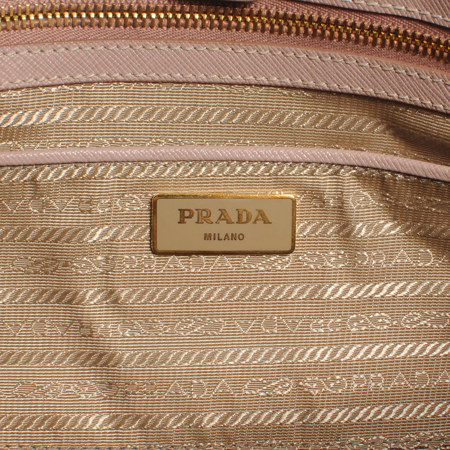 Saffiano Lux Large Tote Cammeo