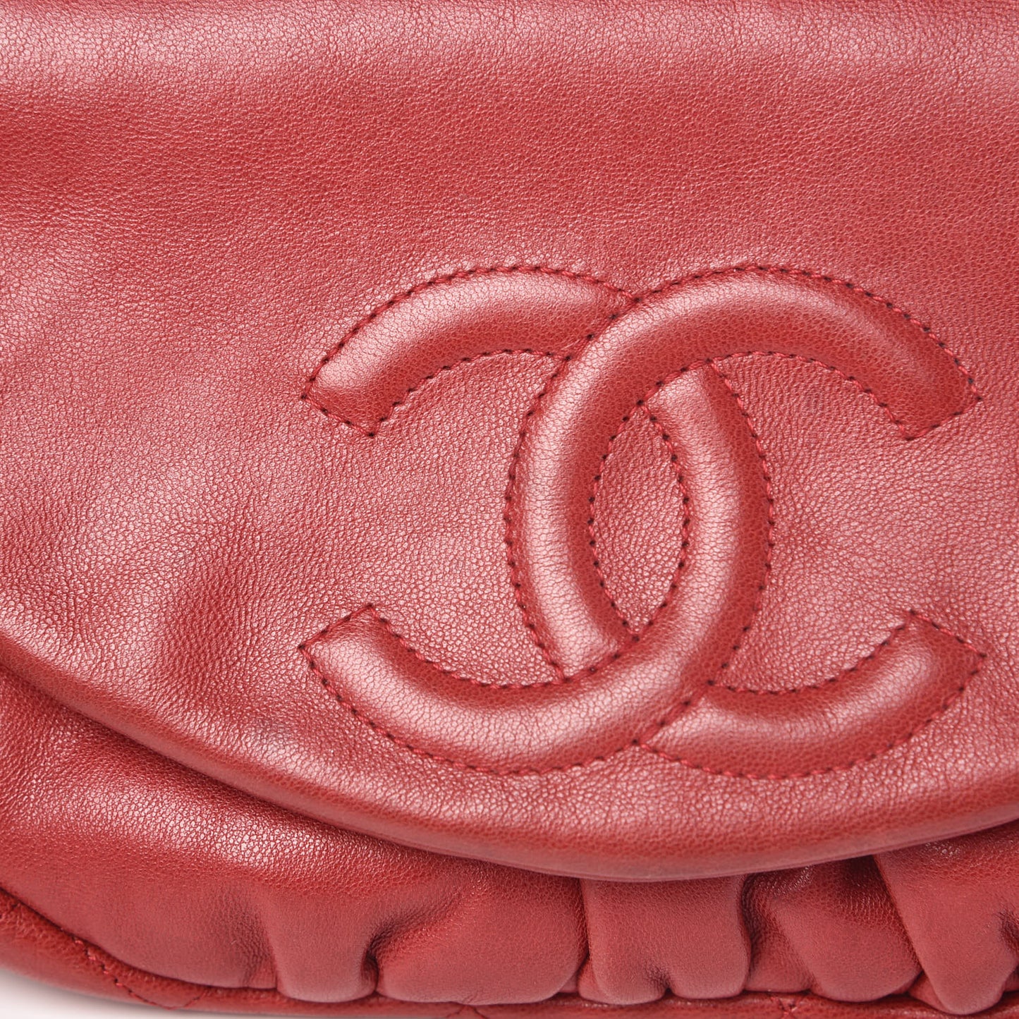 Lambskin Half Moon Wallet On Chain WOC Red