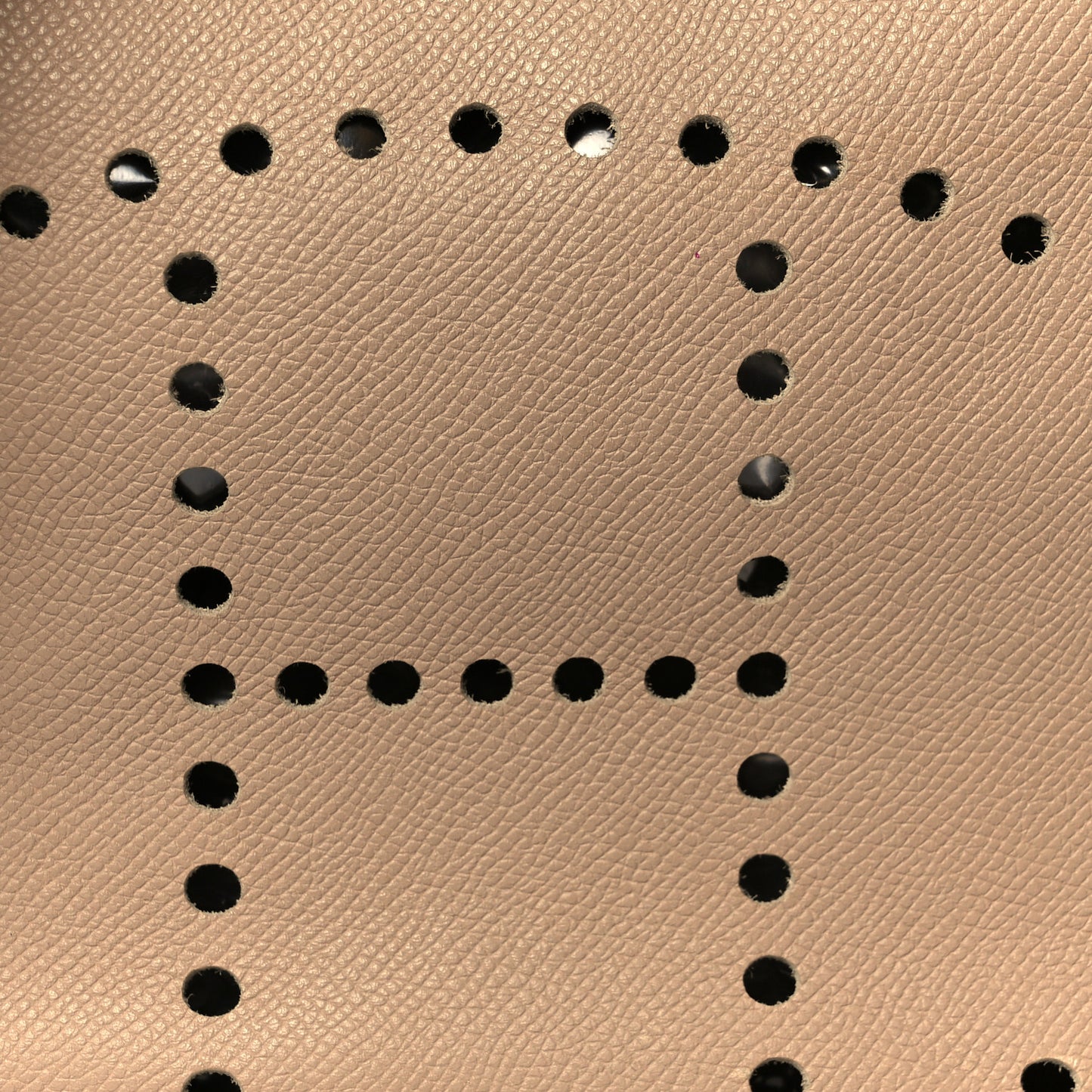 Epsom Evelyne III GM Argile