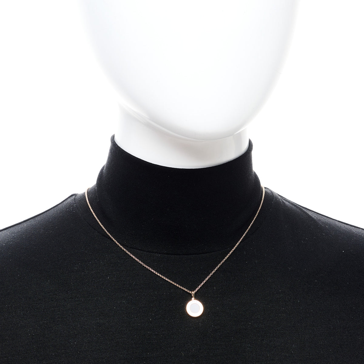 18K Yellow Gold Black Onyx BVLGARI BVLGARI Pendant Necklace
