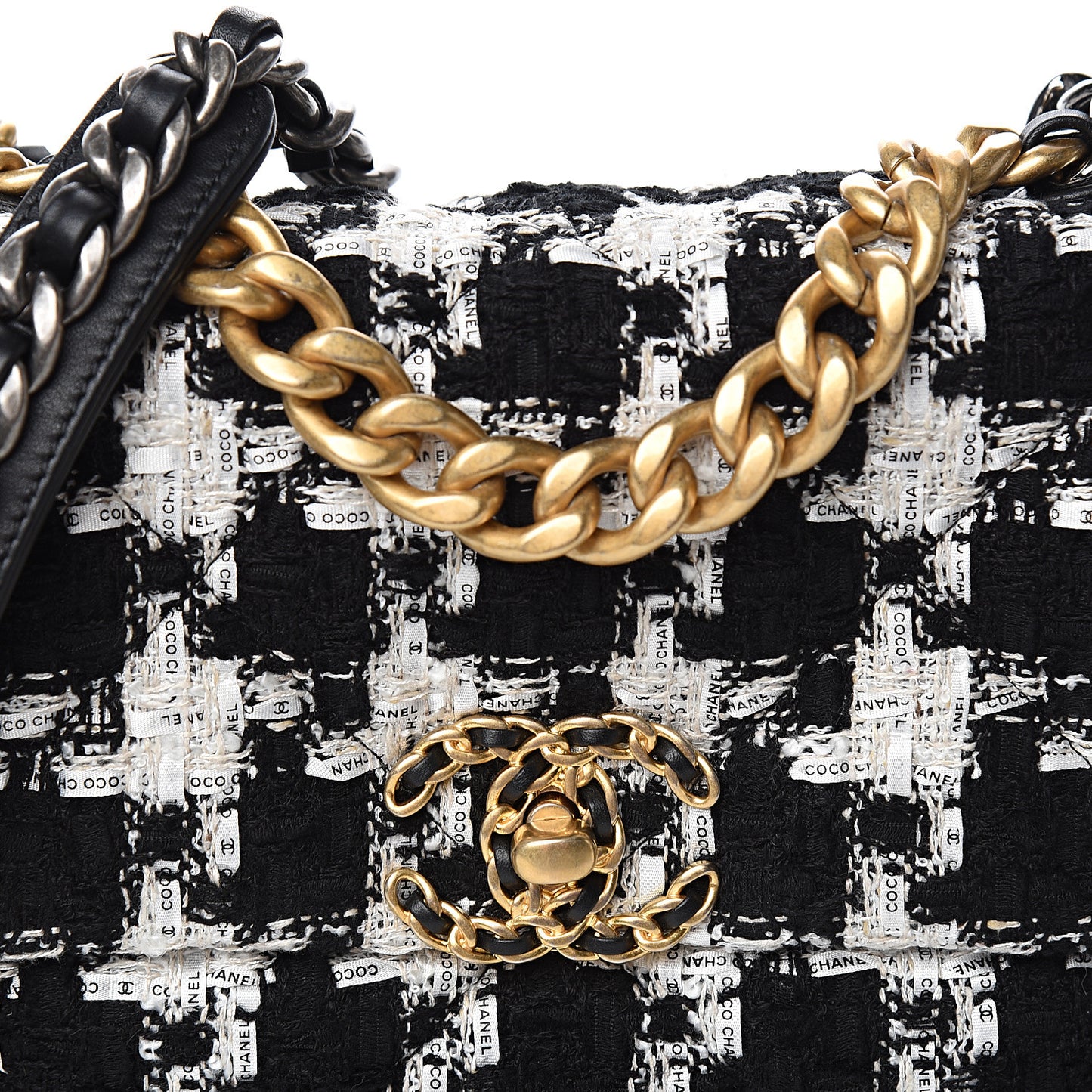 Tweed Quilted Medium 19 Flap Black Ecru White