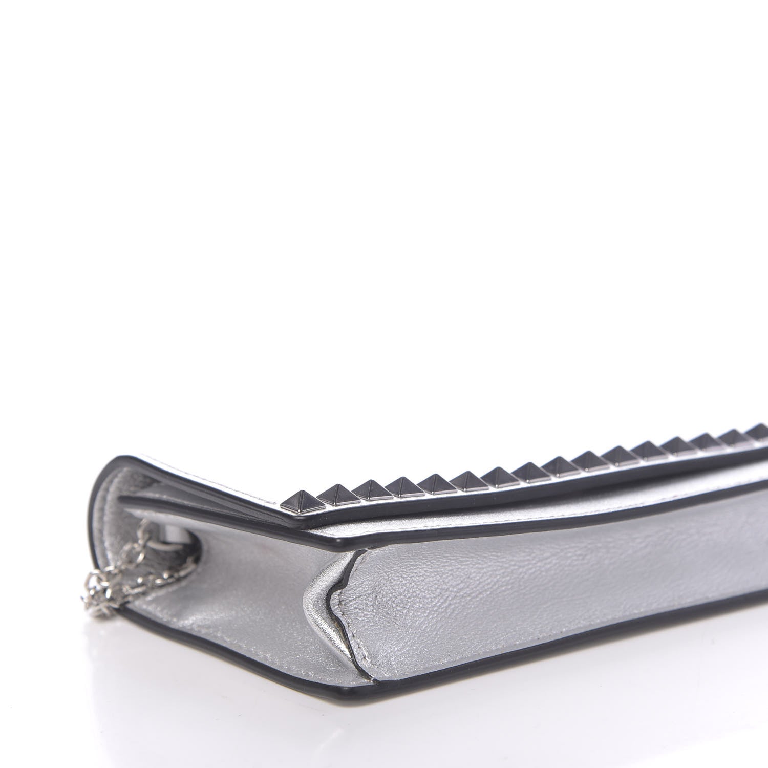 Valentino Garavani Metallic Calfskin Rockstud No Limit Wallet On Chain Silver 7 of 10