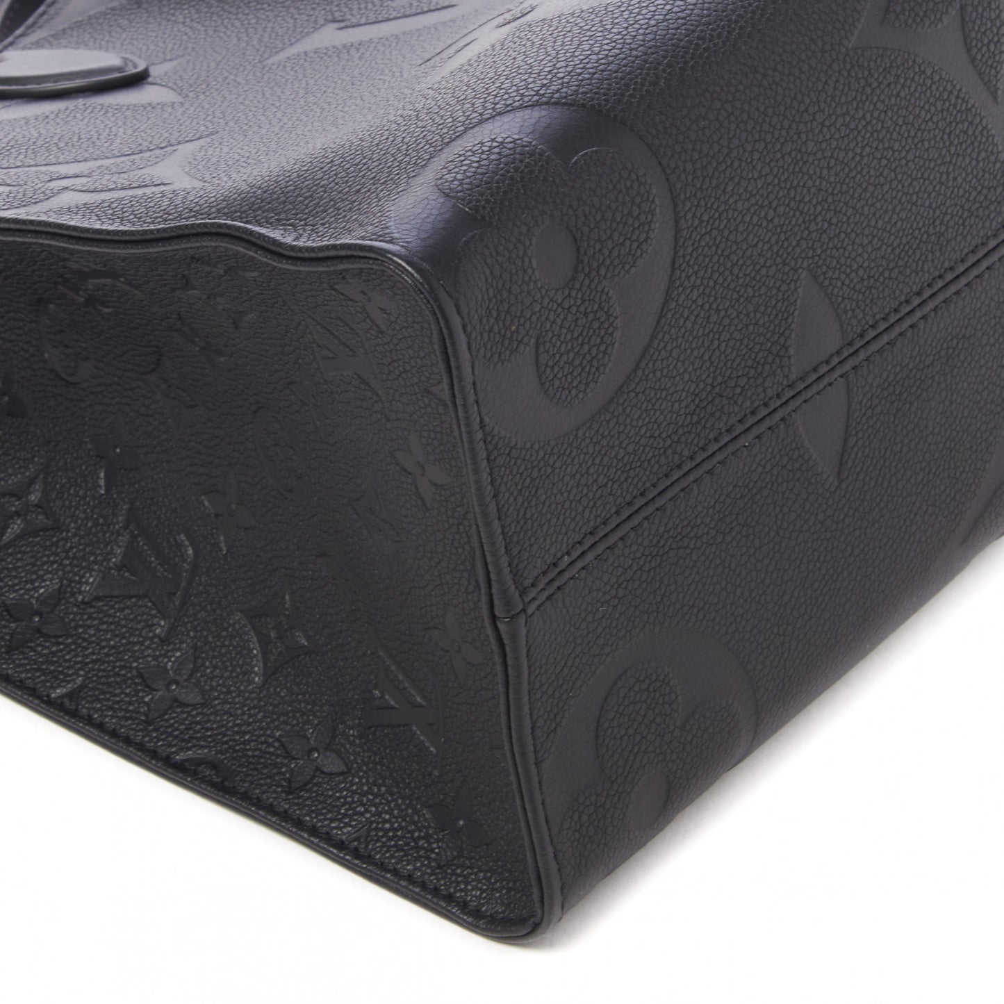 Empreinte Monogram Giant Onthego MM Black