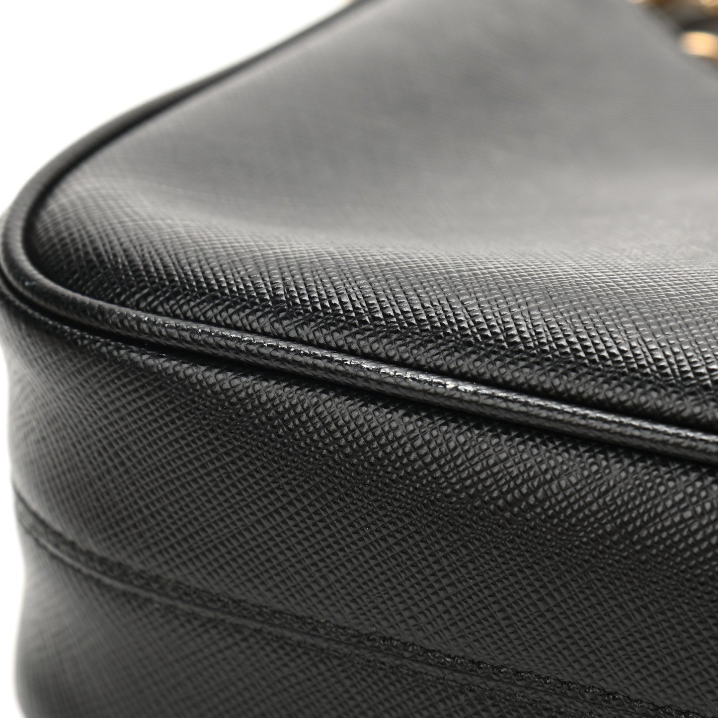 Saffiano Lux Re-Edition 2005 Shoulder Bag Black