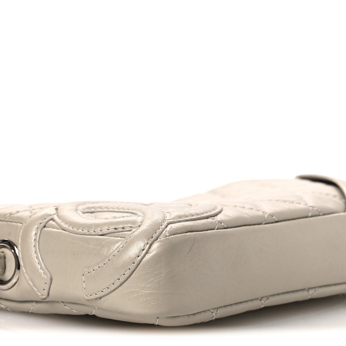 Metallic Aged Calfskin Quilted Cotton Club Pochette Argent Clair
