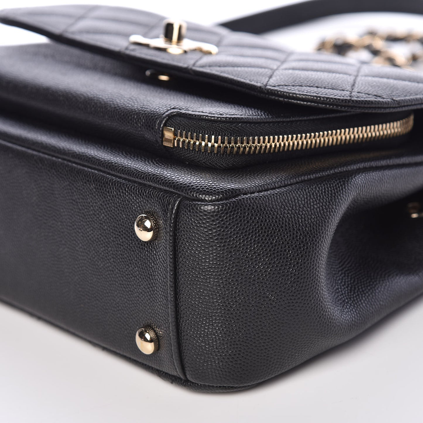 Caviar Quilted Medium Business Affinity Flap Black