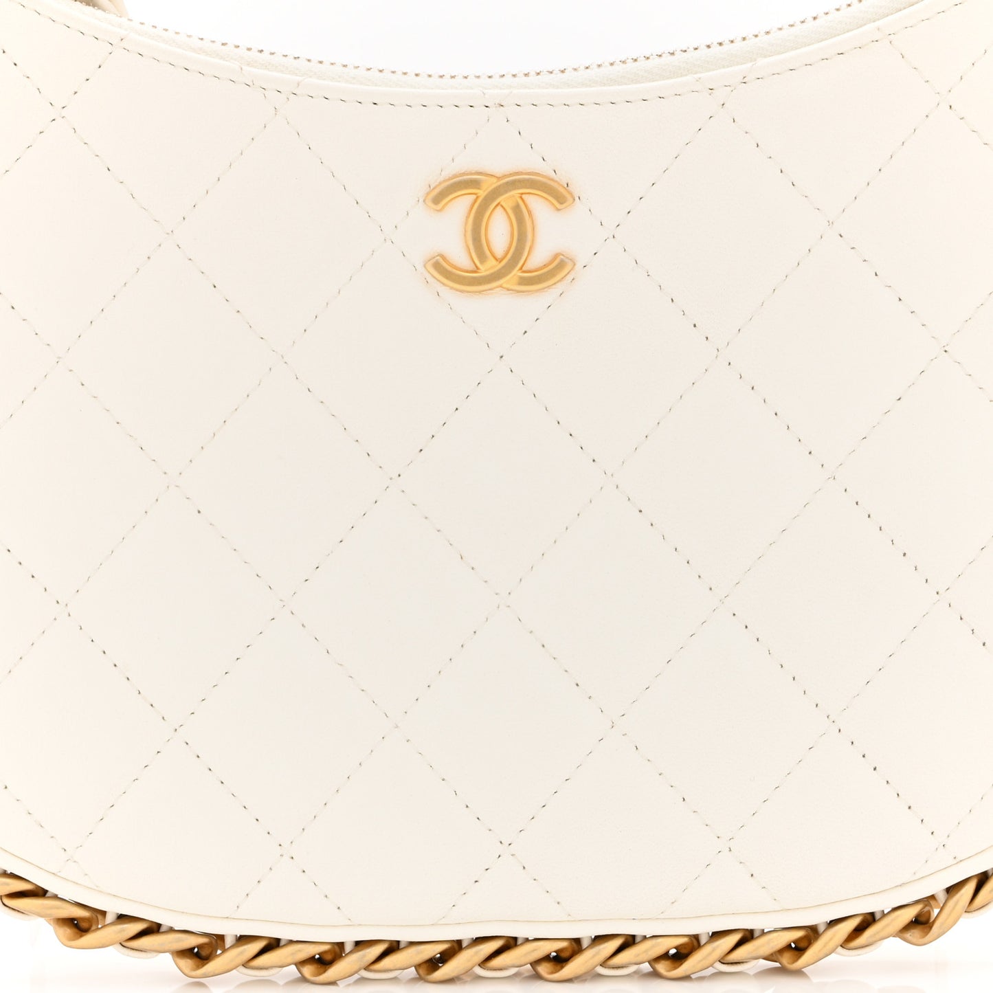 Shiny Crumpled Lambskin Quilted Trendy Chain Around Hobo White